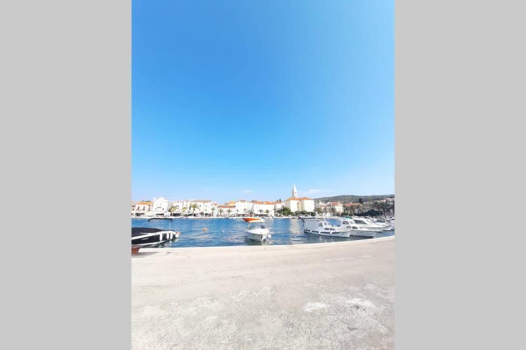 Giovanna - Spacious Lovely Apartment Supetar Εξωτερικό φωτογραφία
