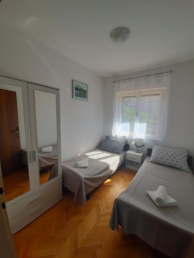 Giovanna - Spacious Lovely Apartment Supetar Εξωτερικό φωτογραφία