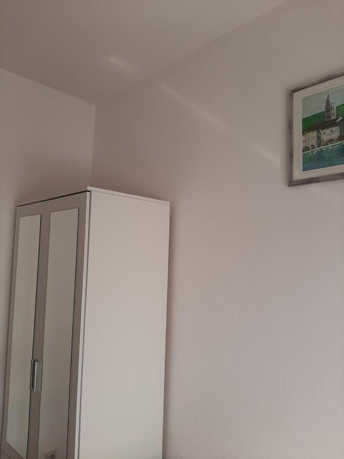 Giovanna - Spacious Lovely Apartment Supetar Εξωτερικό φωτογραφία